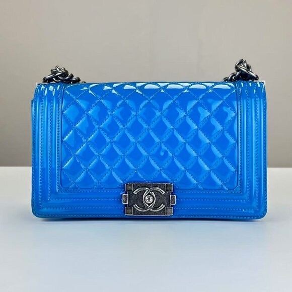 Chanel Blue Patent Leather Medium Boy Bag Shoulder Bag Crossbody - Picture 1 of 9